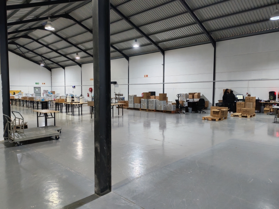 To Let Commercial Property for Rent in Asla Park Western Cape